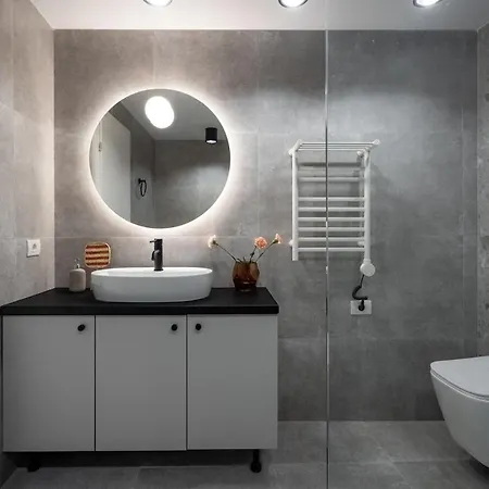 Superb Unirii Square View Large 1br Flat - 610a