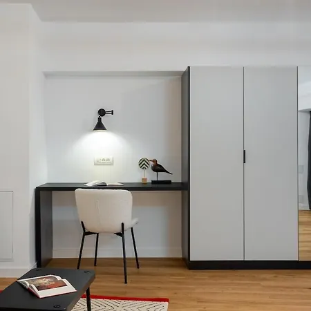 Superb Unirii Square View Large 1br Flat - 610a Apartment