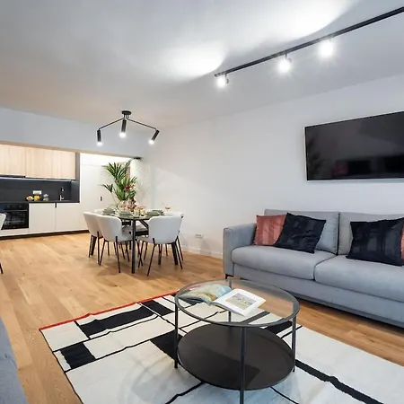 Superb Unirii Square View Large 1br Flat - 610a