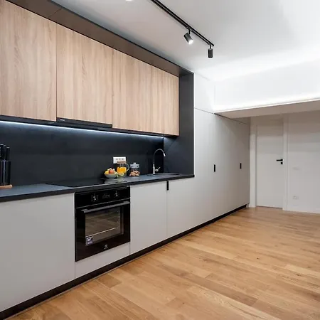 Superb Unirii Square View Large 1br Flat - 610a Bucarest